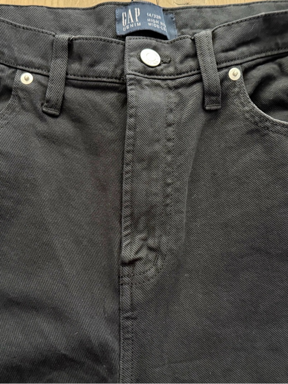 Women’s NWT 14/32R GAP DENIM black high rise wide leg with frayed ends
